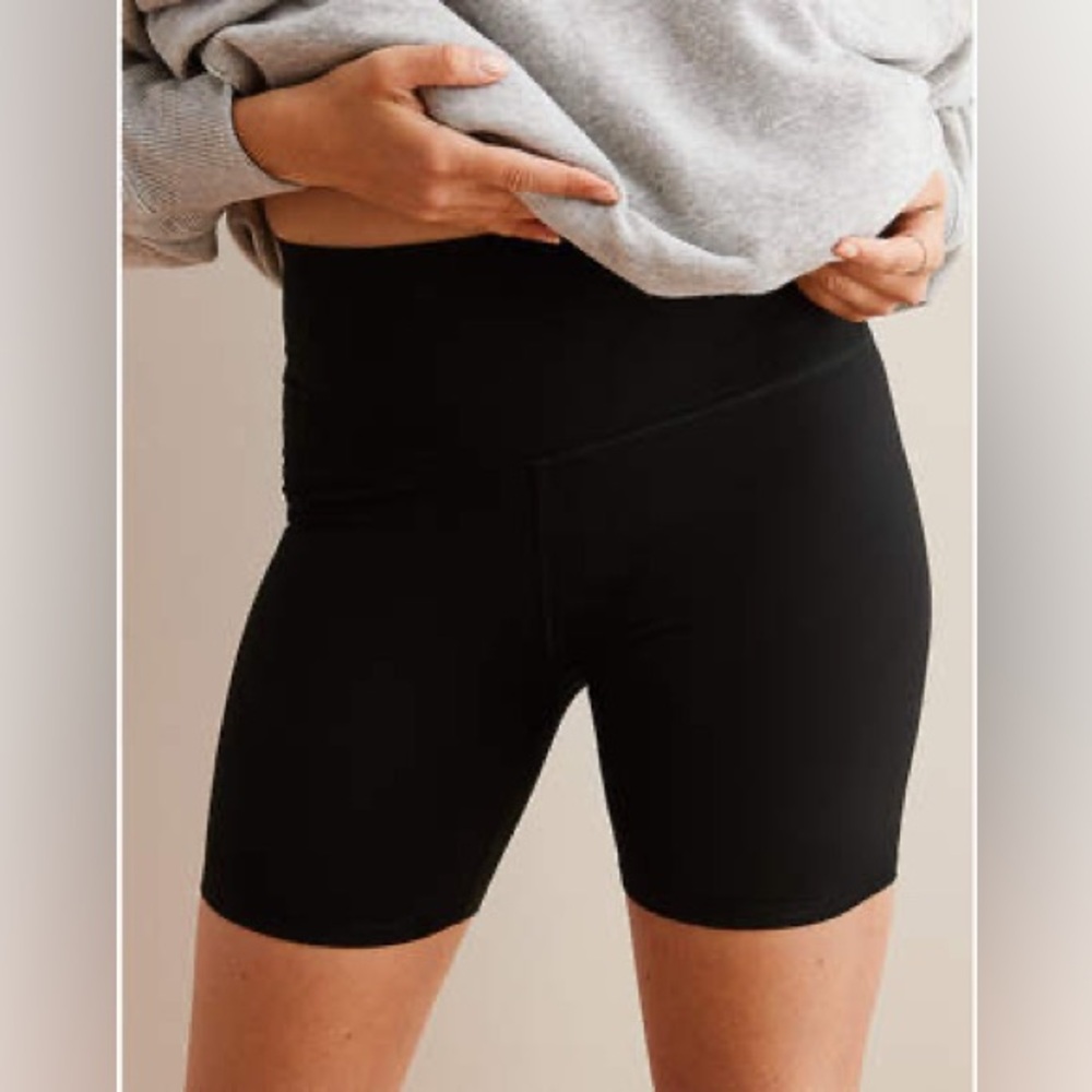 American Eagle The Everything Bike Shorts in black.